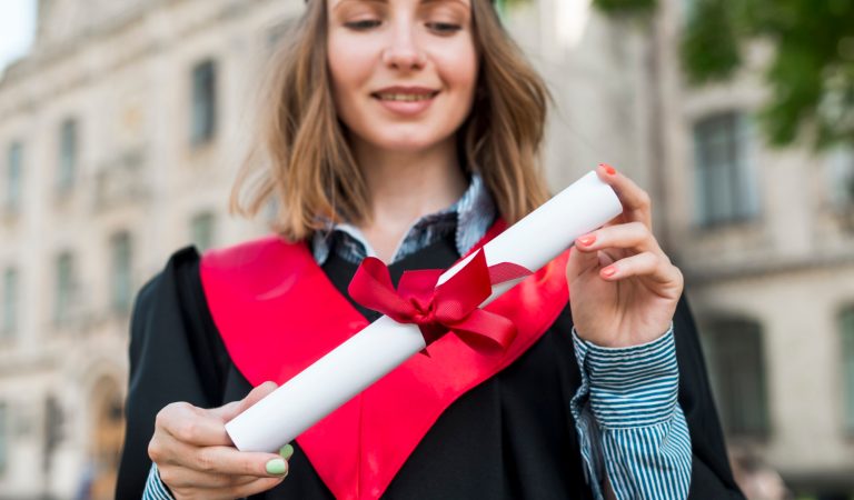 Unlocking Opportunities: The Ultimate Guide to Scholarships for College Freshmen