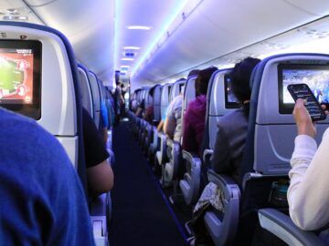 FAA Warns of Escalating Flight Delays Amid Ongoing U.S. Government Shutdown
