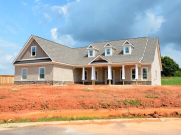 Mortgage Rates Soar: What’s Next for Homebuyers This Fall?
